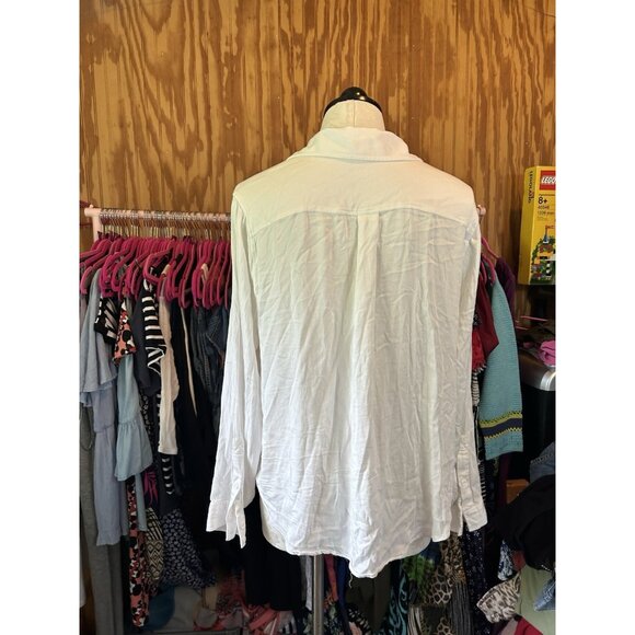 Torrid Long Sleeve Crinkle Button Down Pocket Front Blouse White Collared 1 (1X) - Picture 5 of 8